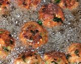 A picture of step 4 of Paneer Balls.