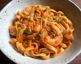 A picture of step 5 of Creamy Tomato Prawn Pasta.