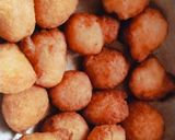 A picture of step 7 of Dahi Wada.