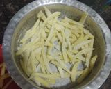 A picture of step 2 of French fries pizza.