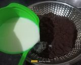 A picture of step 3 of Chocolate Oreo Overloaded Cake.
