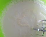 Foto langkah ke 2 dari resep Bolu kukus Mawar Pandan.