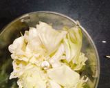 A picture of step 1 of Vegetable pakode.