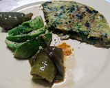 Foto del paso 6 de la receta Tortilla de calabacín, espinacas, cebolla y especias