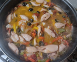 Foto del paso 4 de la receta: Chipirones rehogados con langostinos y pimientos