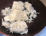 A picture of step 1 of Baby Sardines Flake.