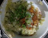 A picture of step 2 of Lauki k kabab (bottlegourd).