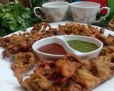 A picture of step 8 of Palak Pakoda.