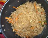 Foto langkah ke 7 dari resep Bihun Goreng.