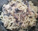 Gombás csirkés tészta recept fázis 5 fotója