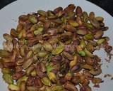 Traditional Iranian Saffron ice cream (Bastani Sonnati-e Irani) recipe step 2 photo