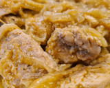 Foto del paso 4 de la receta: Solomillo de cerdo encebollado al pimentón