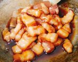 Hình bước làm 2 của món Thịt ba chỉ kho tàu