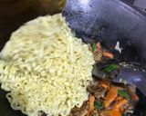 Foto langkah ke 5 dari resep Mie Goreng.