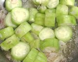 Foto langkah ke 4 dari resep Tumis Oyong Tauge.