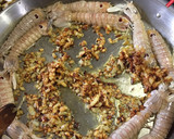 Foto del paso 4 de la receta: Arroz con alcachofas, galeras y camagroc