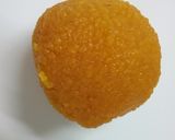 A picture of step 2 of Laddoo paratha.