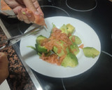 Foto del paso 3 de la receta: Aguacate con salmón