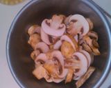 Foto langkah ke 2 dari resep Ayam kecap jamur kancing.