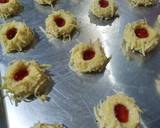 Cara Membuat Strawberry Thumbprint Cookies With Cheese 4