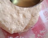 صورة لخطوة 3 من وصفة خبيزات بمكون يخليها هشة وطرية 🥯👍🏾