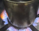 A picture of step 1 of 3 in 1 tea.