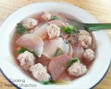 รูปขั้นตอนการทำที่ 2 ของ ต้มจืดหัวไชเท้า2สีใส่หมูสับ #สำหรับเด็กๆน่าจะชอบค่ะเพิ่มสีสัน