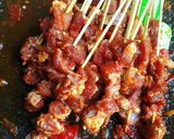 Foto langkah ke 5 dari resep Sate sapi rembige (satemanis).