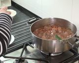 Foto del paso 5 de la receta: Ternera estofada con setas