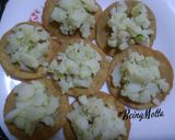 A picture of step 6 of Faraali sev puri chaat.