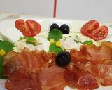 Pas rețetă Mic dejun delicios cu ouă, bacon, brânză 2 fotografie