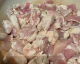 Foto del paso 2 de la receta: Pollo al curry con mango🥭