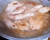 Foto del paso 2 de la receta: Pechugas de pollo a la cerveza