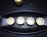 A picture of step 5 of Amrakhand tarts (Mango shrikhand).
