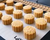 Hình bước làm 9 của món 💚 Bánh Trung Thu Nhân Đậu Xanh Mini 50gr (Vegetarian)