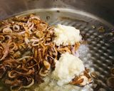 A picture of step 2 of Chicken pulao.