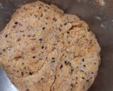 Foto del paso 1 de la receta: Galletitas saladas de maíz y harina integral