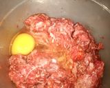 A picture of step 3 of Juicy burger.