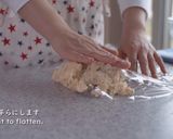 A picture of step 8 of Snowball Cookies (Boule de Neige).