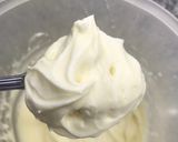 Foto del paso 2 de la receta: Frosting de queso crema