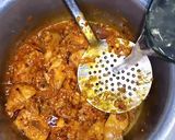 A picture of step 10 of Tomato Chicken Karhai.