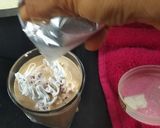A picture of step 4 of Frothy coffee with ice cream.