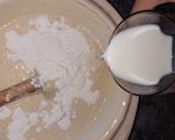 A picture of step 4 of Chocolate filled vanilla cupcakes.
