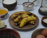 Foto langkah ke 1 dari resep Banana Muffin dengan Yoghurt (Tanpa Mixer).