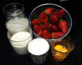 Foto del paso 1 de la receta: Helado cremoso de fresa elaborado con la Monsieur Cuisine Plus