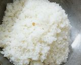 A picture of step 2 of Garlic coriander rice.
