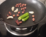 A picture of step 1 of Paneer Thecha.