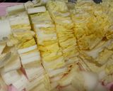 Hình bước làm 1 của món Cải thảo xào hẹ
