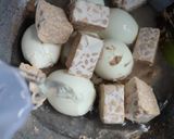 Foto langkah ke 2 dari resep Semur Telur Tempe.