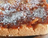 Foto del paso 4 de la receta: Tarta de coco 🥥 rallado y en escamas con dulce de leche en la flip